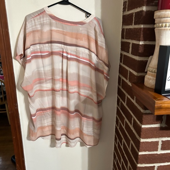 Torrid size 3x zipper front water color stripes blouse - Picture 3 of 3